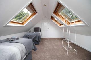 The Lockett Wonderful Large Bungalow Plympton, Plymouth Free Parking By StayStaycations - Plymouth - 6