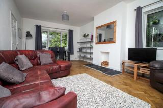 The Lockett Wonderful Large Bungalow Plympton, Plymouth Free Parking By StayStaycations - Plymouth - 2
