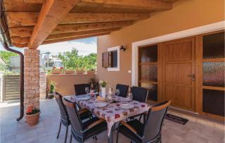 2 Bedroom Lovely Home In Pula - Pula - 8