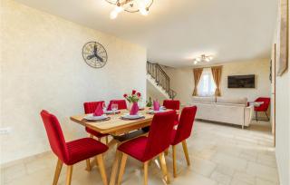 Cozy Home In Rojnici With Wifi - Rojnići - 7