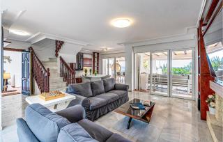 Gorgeous Home In La Herradura - La Herradura - 7
