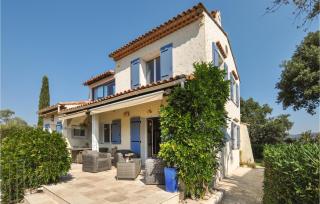 4 Bedroom Amazing Home In Fréjus - 9