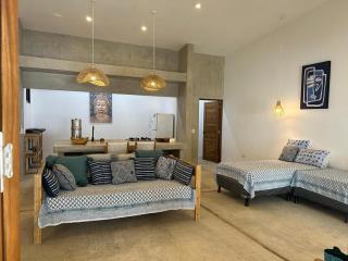 Sandy cove ,surf house - Playa Santa Teresa - 1
