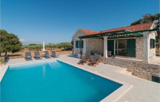 2 Bedroom Stunning Home In Postira - Postira - 0