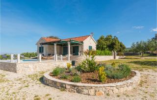 2 Bedroom Stunning Home In Postira - Postira - 4