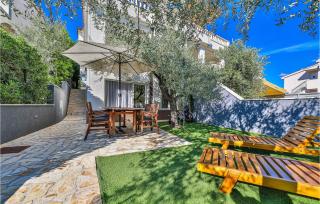 Gorgeous Home In Zecevo Rogoznicko - 3