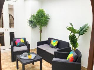 Appartement le Soleil 140 m2 climatisé parking privé proche Sanctuaires - 2