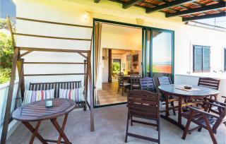 Stunning Apartment In Postira With Wifi - Postira (Postire) - 2