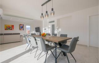 Stunning Home In Ivanbegovina With Wifi - Ivanbegovina - 6