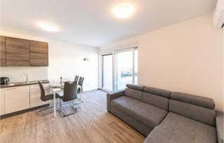 Stunning Apartment In Seget Donji - Trogir - 6