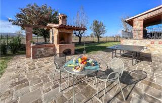 Awesome Apartment In Collazzone - 9