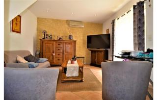 Amazing Home In Le Pin With Wifi - 9