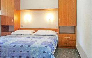 Beautiful Apartment In Grebastica - Grebaštica - 6