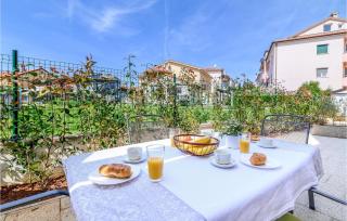 1 Bedroom Lovely Apartment In Rovinj - Rovinj - 1