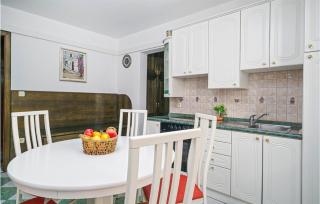 Stunning Apartment In Vodice - 1