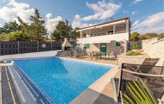 Lovely Home In Mandre With Kitchen - Mandre - 4