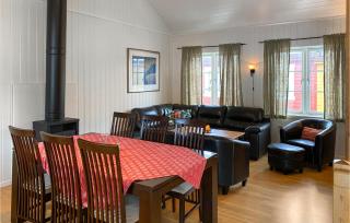 4 Bedroom Lovely Home In Bjorli - Bjorli - 8