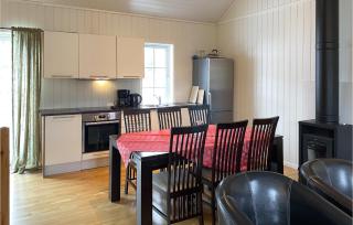 4 Bedroom Lovely Home In Bjorli - Bjorli - 6