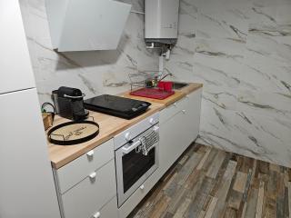 Marina 4 ou 8 ou 9 - Narbona - 1