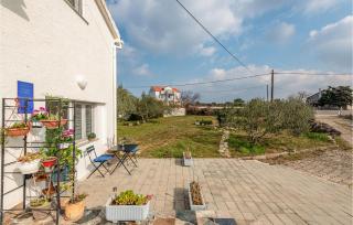 Stunning Apartment In Vrsi With Wifi - Vrsi - 4
