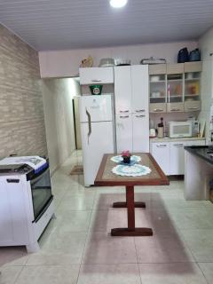 Casa com piscina em Bertioga 700m da praia - Bertioga - 8