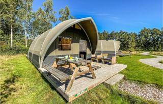 Cozy StaCaravan In Hoogersmilde - 7