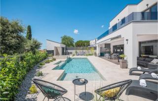 4 Bedroom Beautiful Home In Banjole - Banjole - 1