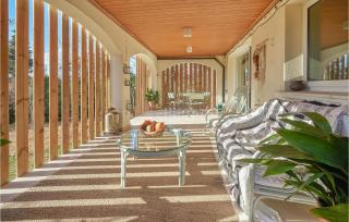 3 Bedroom Lovely Home In Breda - Breda - 2