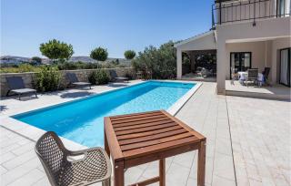 4 Bedroom Awesome Home In Barbat - Barbat na Rabu - 9