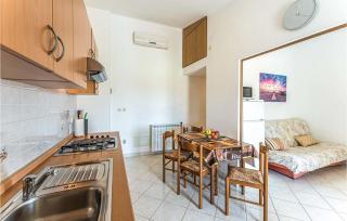 2 Bedroom Stunning Apartment In Medulin - Medulin - 2