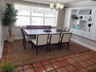 Escape the cold in this huge heated pool - Deerfield Beach - 4