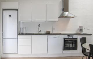 Awesome Apartment In Allinge With Wifi - Allinge - 4