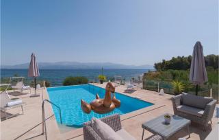 Beach Front Home In Sutivan - Sutivan - 0