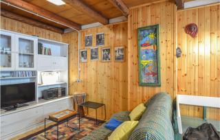 1 Bedroom Beautiful Home In Taipana - Taipana - 2
