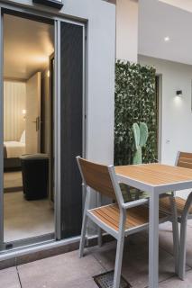 Peris 4 with Yard steps to Old Town - AC, Wifi - Chania - 6