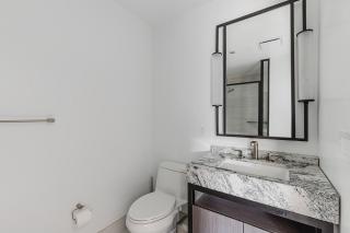 Blueground Seaport studio apartment BOS-1124 - 1