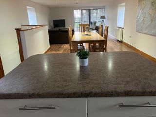 Berryhill West Steading - Peterhead - 3 bedroom 2 bathroom self-catering - Sleeps 5 - Private off-road parking - Yard & Shed - Suit Contractors - Newly Refurbished - Underfloor Heating - Drying Room - Golf Driving Range - Cafe - Extensive Footpaths - 9