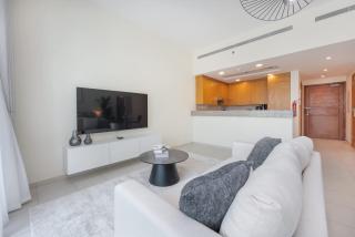 Minimalist and modern studio in Business Bay - Dubai - 3