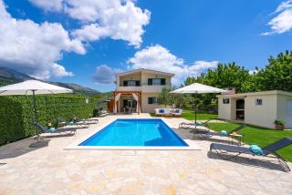 VILLA ROKO with 4 bedrooms, 32sqm heated pool - Tugare - 3