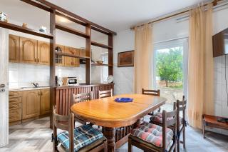 Appartement mit Waschmaschine, privater Parkplatz und große Terrasse samt Grillplatz - Banjole - 6