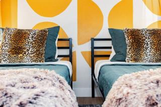 Star Motel Combo 1&2- Duo High-End Haven Your Vegas Adventure Starts He - 8