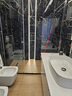Geljus Apartment 2 - Tirana - 4