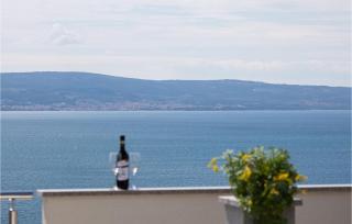 Nice Apartment In Jesenice With Wifi - 1