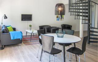 3 Bedroom Awesome Apartment In Allinge - Allinge - 6