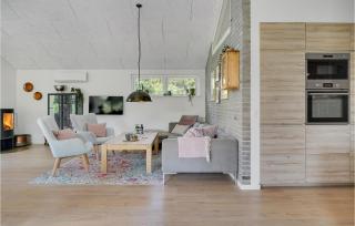 4 Bedroom Amazing Home In Blokhus - Blokhus - 8