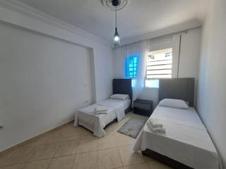 Appartement En Face la Gare de Train TGV - 4