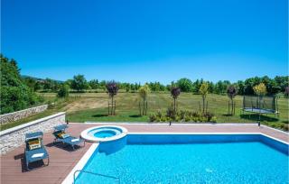 Awesome Home In Sumber - 2