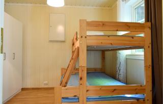 1 Bedroom Lovely Apartment In Mandal - 1