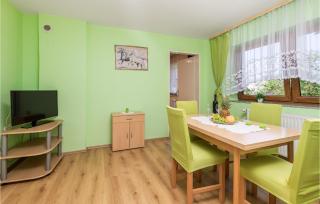 Stunning Apartment In Otocac With Wifi - 5