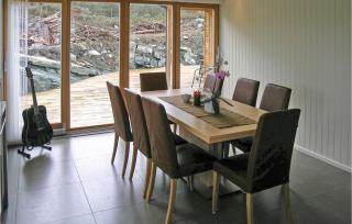 3 Bedroom Awesome Home In Mosterhamn - Grindheim - 3